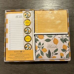{Mara Mi} lemon stationary set - 12 pack